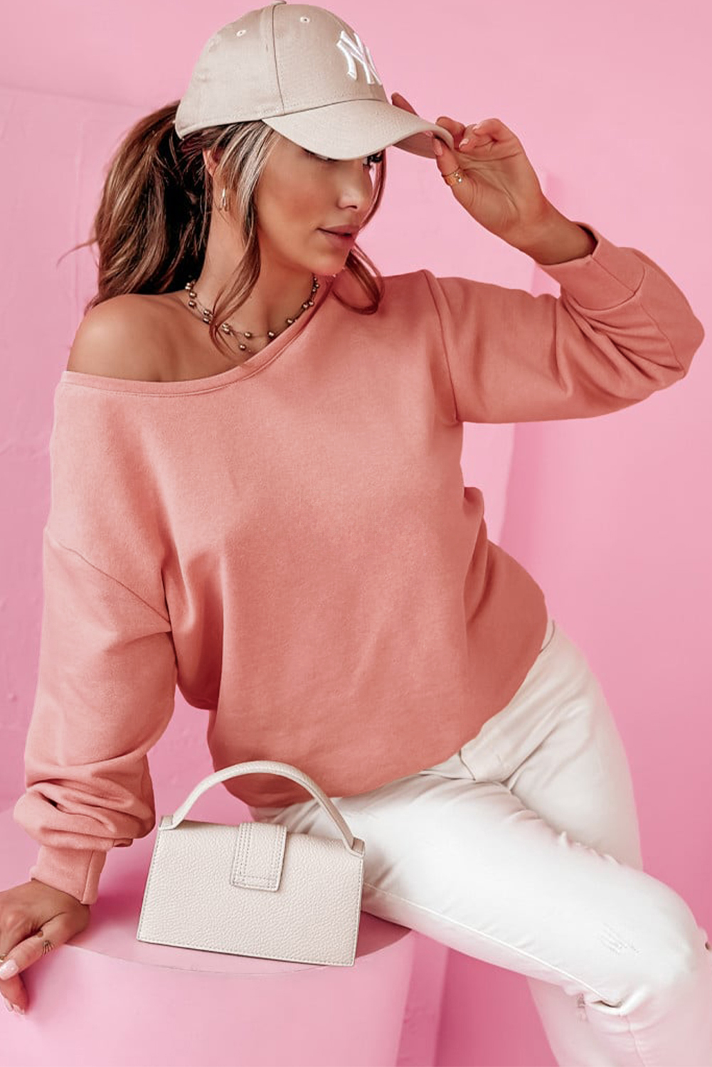 Pale Chestnut Bowknot Dewback Round Neck Sweatshirt - Image 3