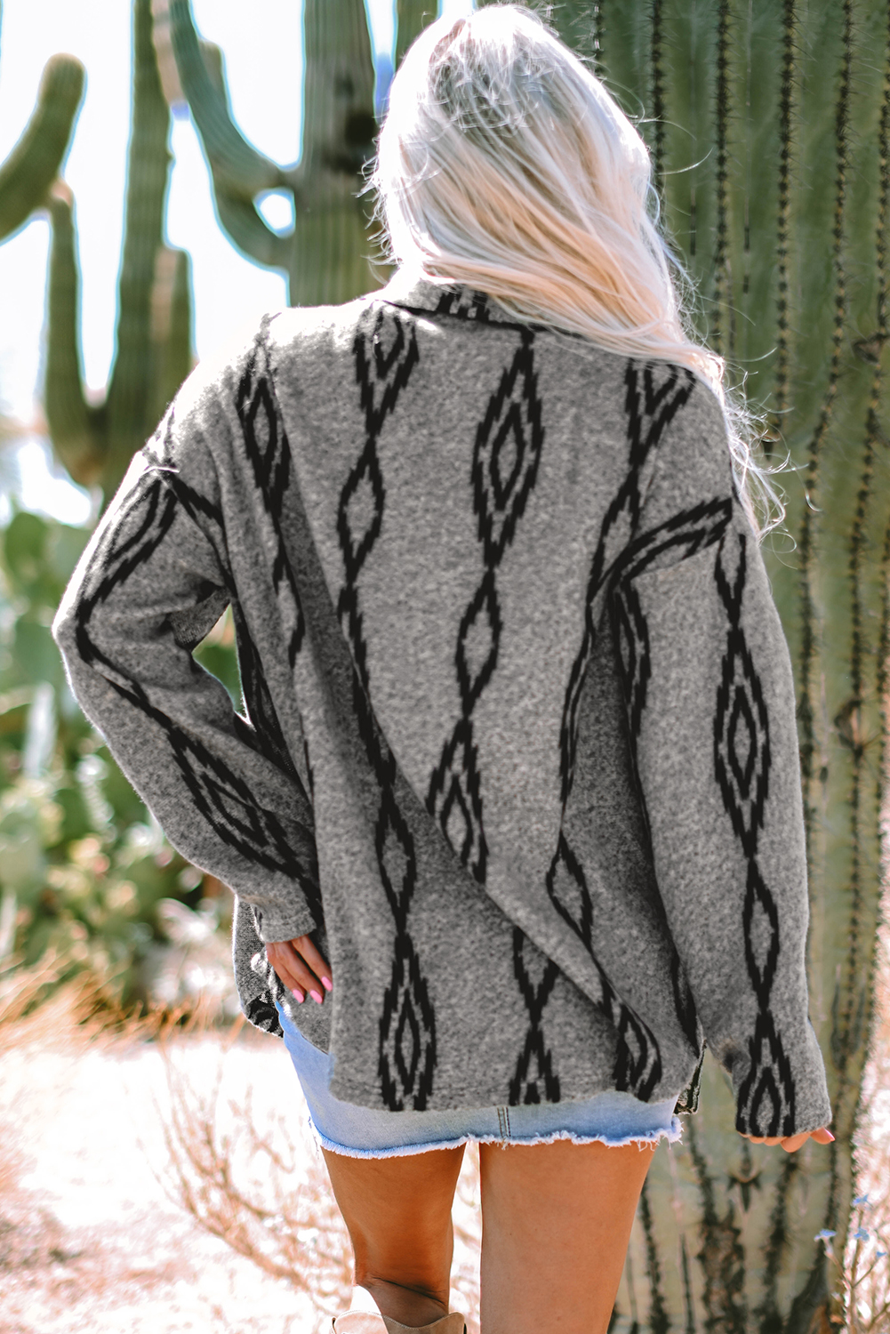 Gray Aztec Contrast Chest Pockets Loose Shacket - Image 2