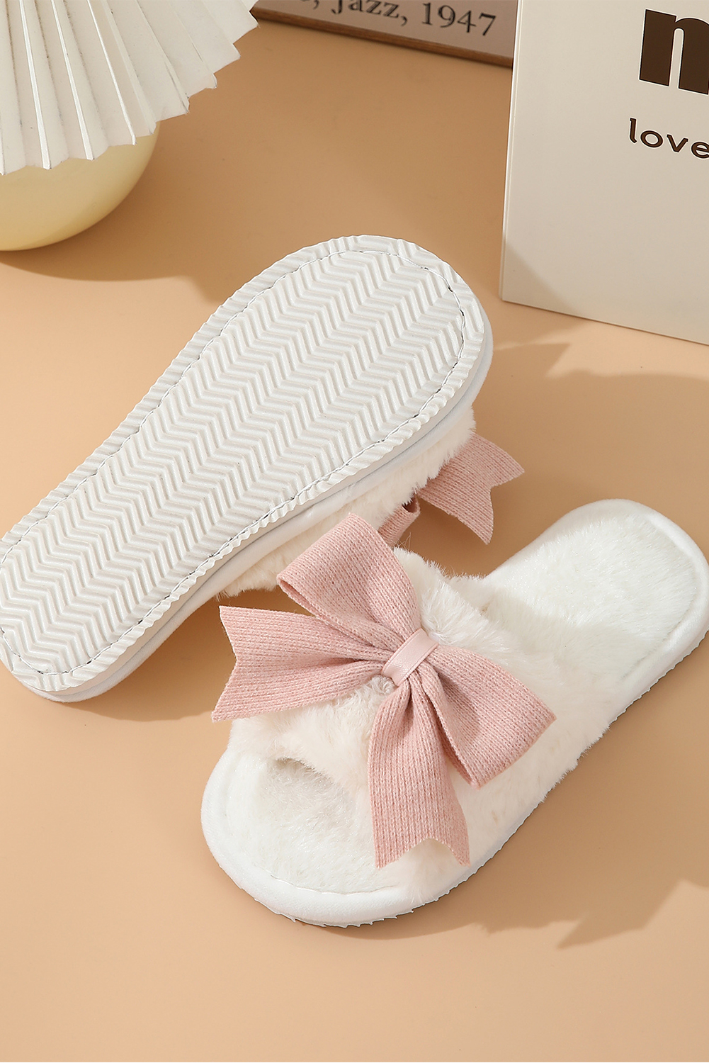 White Bow Knot Decor Open Toe Plush Slippers - Image 2
