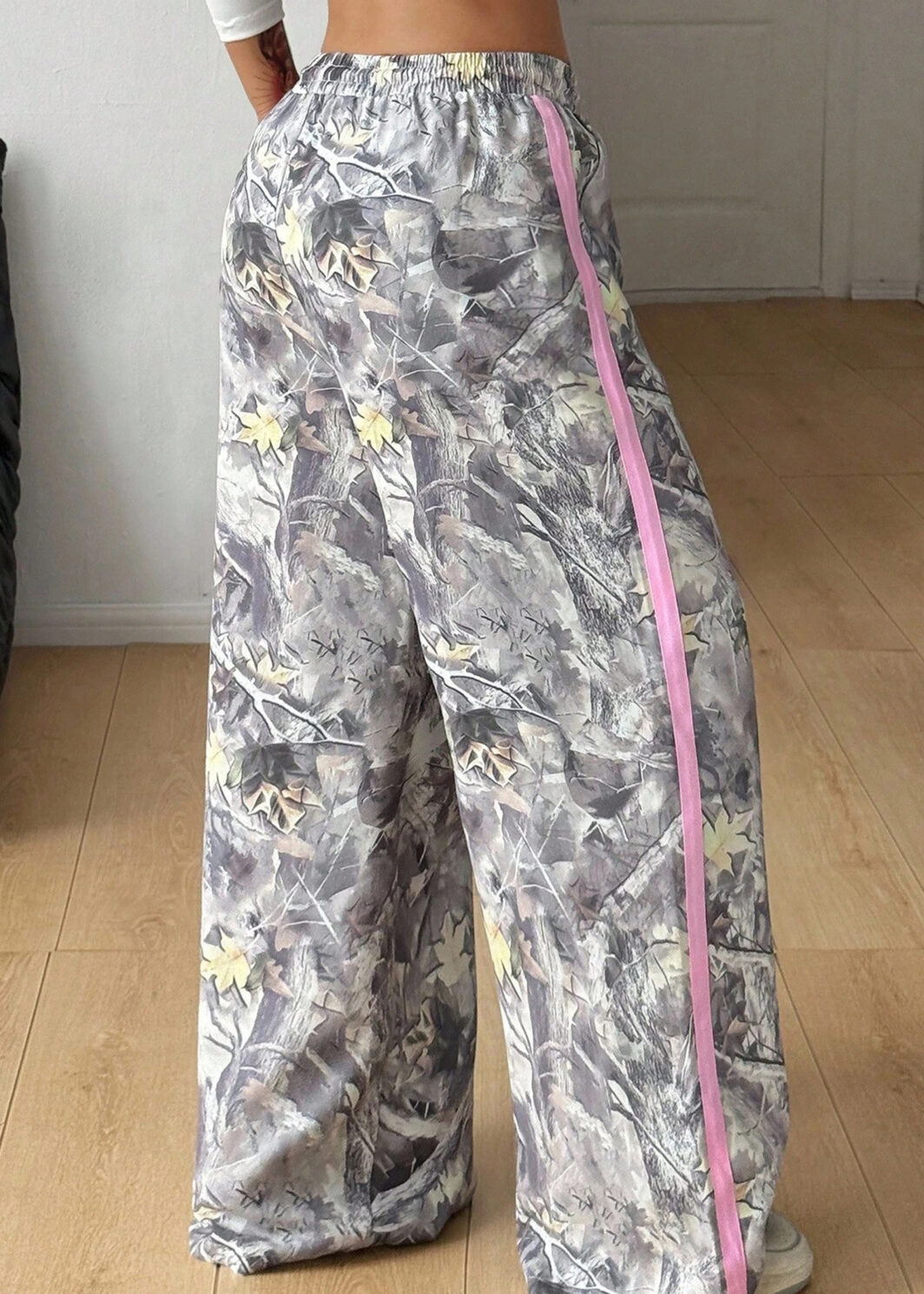 Gray Camo Woodland Print Color Block Detail Drawstring Wide Leg Sweatpants