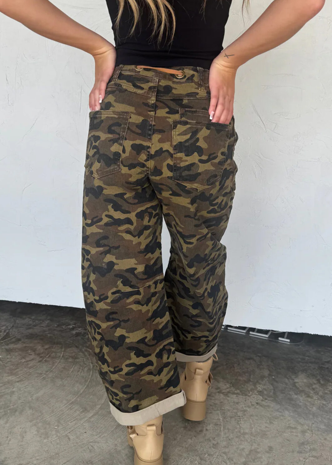 Multicolour Camouflage Print Retro Grommet Tie Waist Loose Jeans