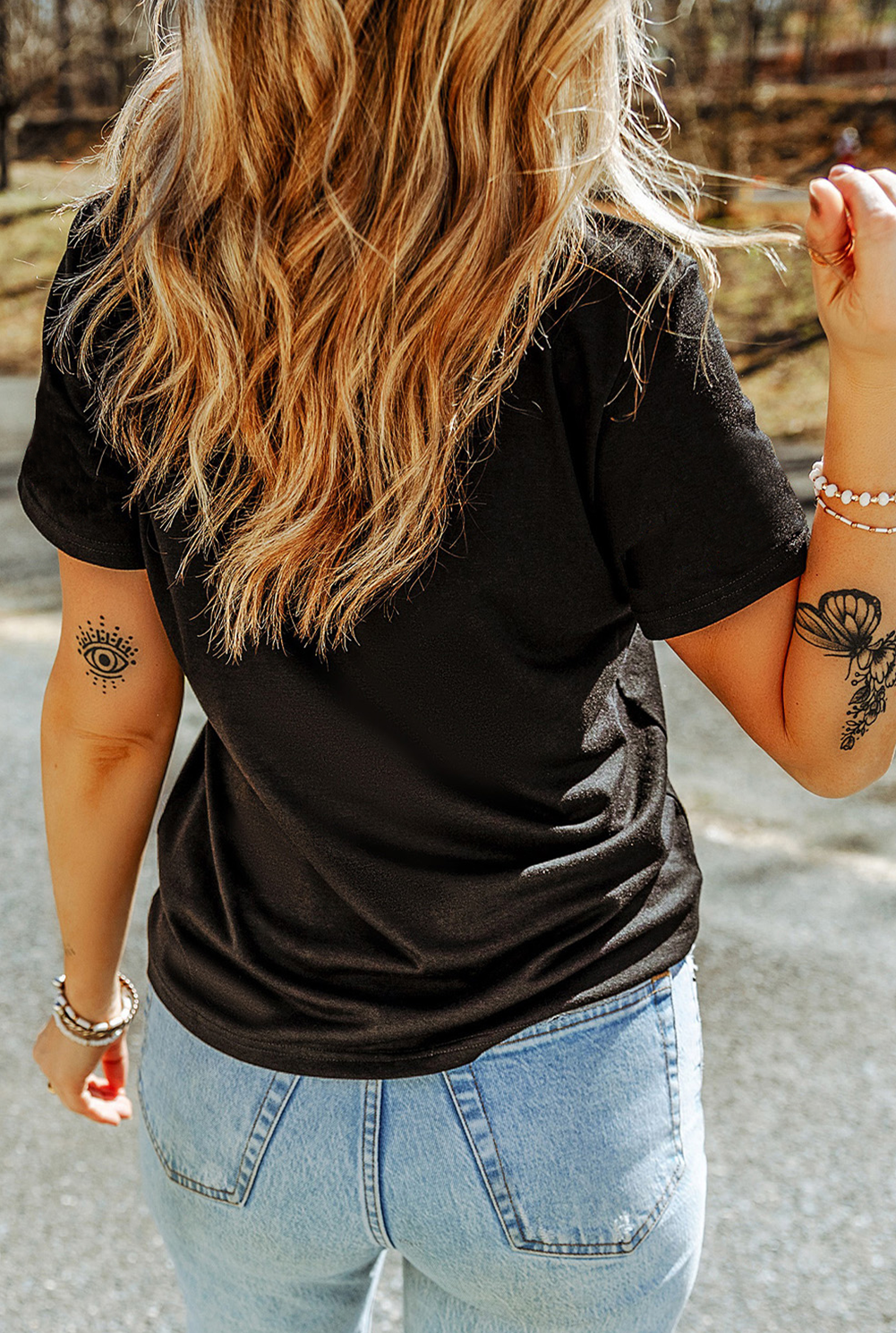Black Rhinestone XOXO Heart Graphic Crewneck Tee