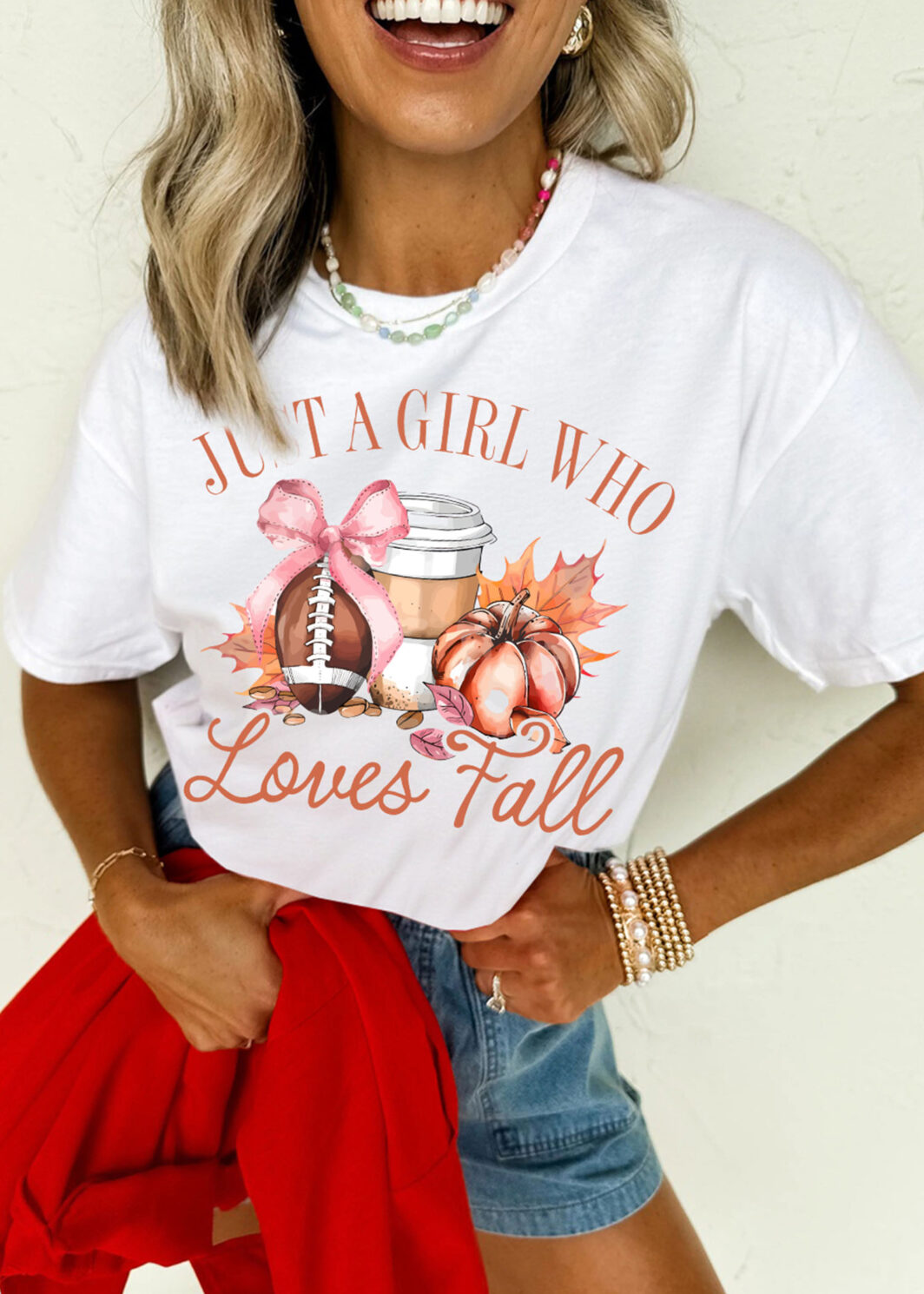 White JUST A GIRL WHO Loves Fall Graphic Casual Tee
