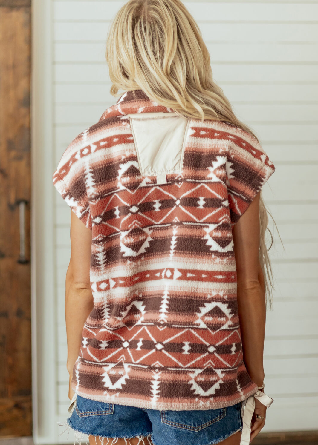 Multicolour Geometric Print Fleece Metal Button Placket Shift Silhouette Vest
